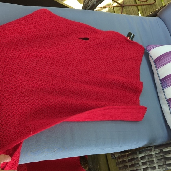 Red Multipurpose Scarf - Picture 5 of 12